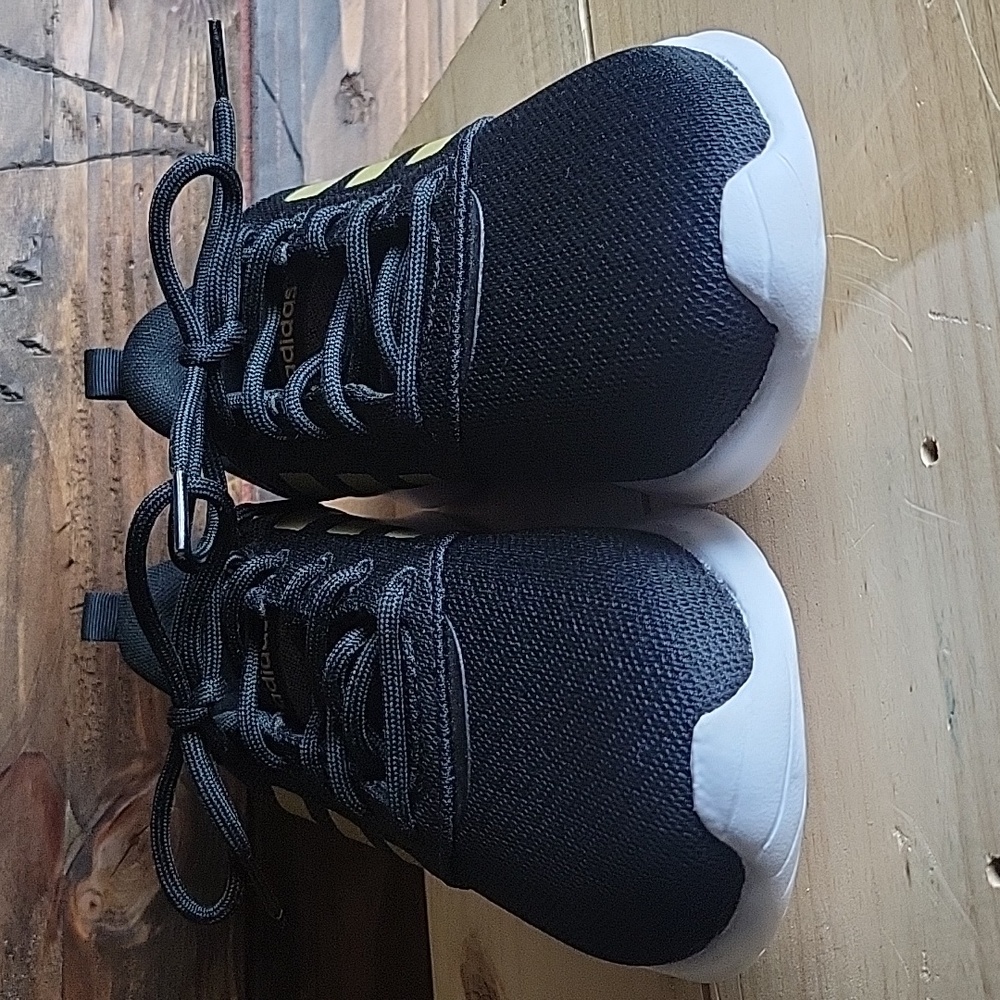 ADIDAS Black and Gold Mens Sneakers Size 8.5 - Picture 4 of 8